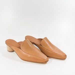 LoQ Belen Mules in Beige